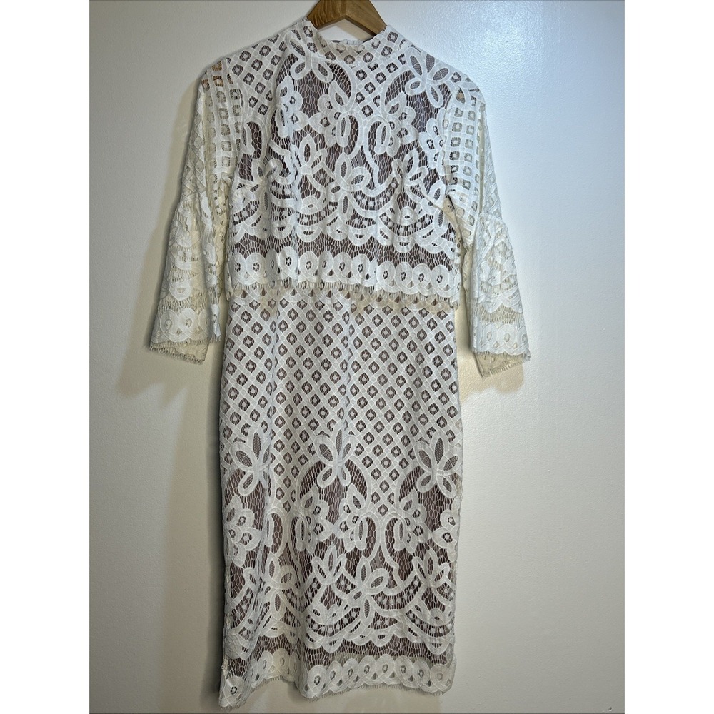 Ivy City White Lace Sheath Dress Knee Length High Neck Bell Sleeve Size Medium